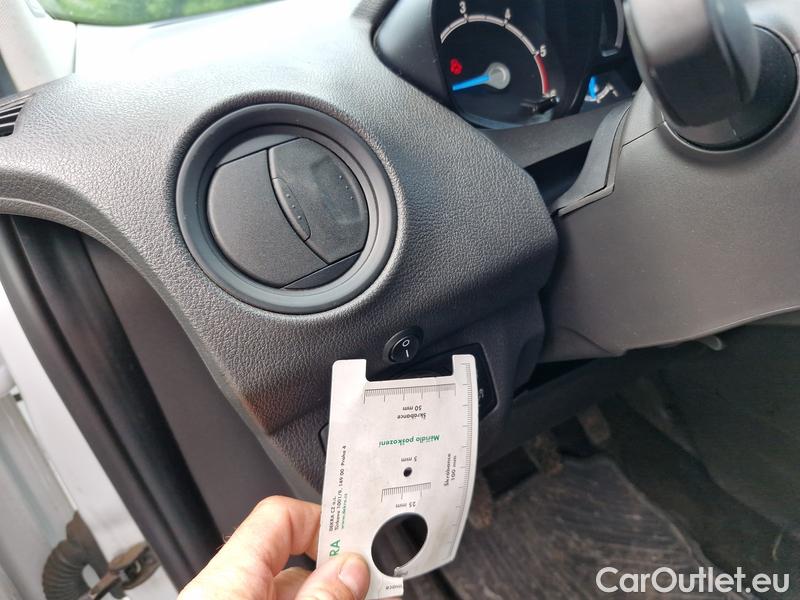  Ford  Tourneo  Courier  (C4A)(2014)  Cou. 1.5TDCi 74 Trend #11