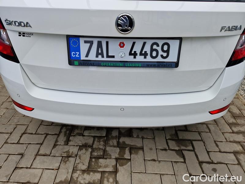  Skoda  Fabia  Combi (2015)  Com 1.0TSI 81 Ambition #17
