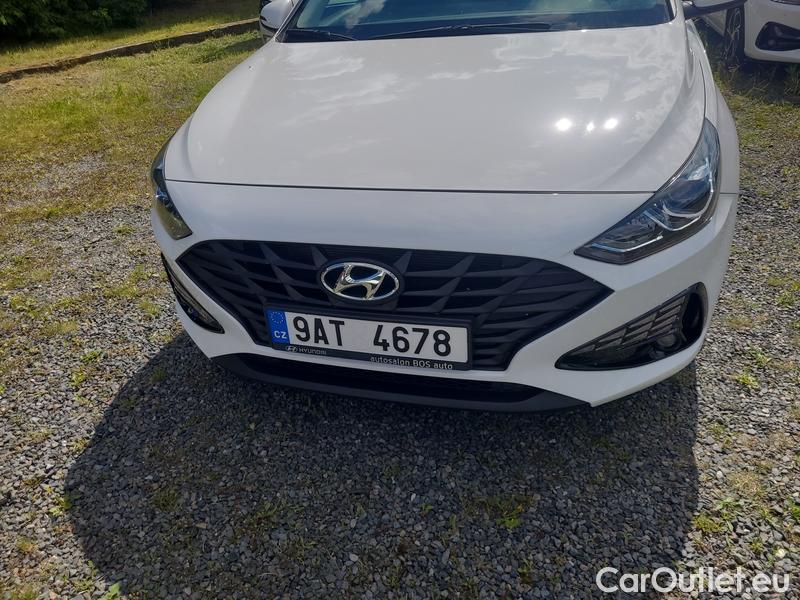 Hyundai  i30   cw (PD)(2017->)  kom.1.5i Family Comfort 5d #2