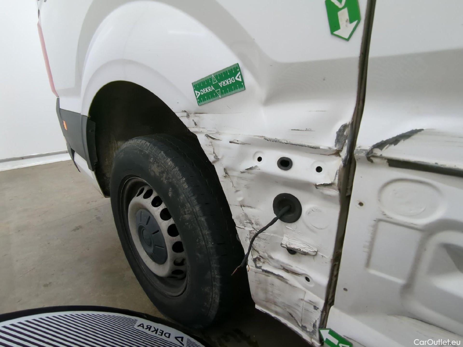  Volkswagen  Crafter  Fourgon Fourgon 30 mittlerer Radstand mit Hochdach FWD 2.0 #7