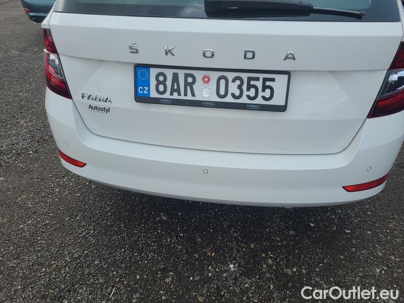  Skoda  Fabia  Combi (2015)  Com.1.0TSI 70 Style #4
