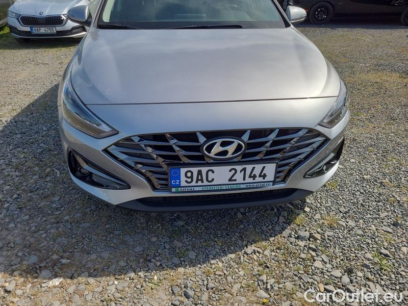  Hyundai  i30   cw (PD)(2017->)  kom.1.0TGDI 120 Smart #9