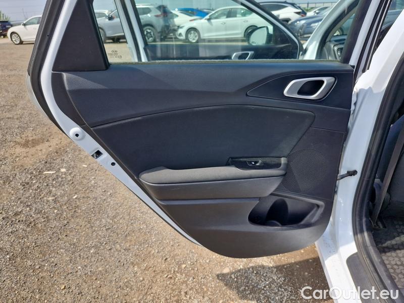  KIA  Cee'd Ceed Sportswagon (2018->) Ceed SW 1.6 CRDi 100 Fresh #32