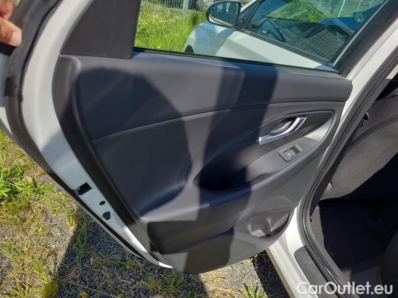  Hyundai  i30   cw (PD)(2017->)  kom.1.0TGDI 120 Comfort #4