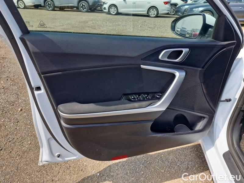  KIA  Cee'd Ceed Sportswagon (2018->) Ceed SW 1.6 CRDi 100 Fresh #34