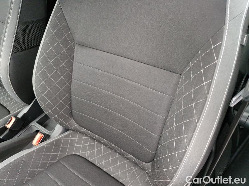  Skoda  Fabia  Combi (2015)  Com 1.0TSI 81 Ambition #12