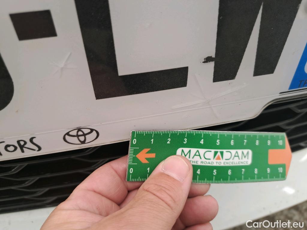  Toyota  Corolla TOYOTA  / 2018 / 5P / Berline Hybride 122h Dynamic Business Stage Acad #13