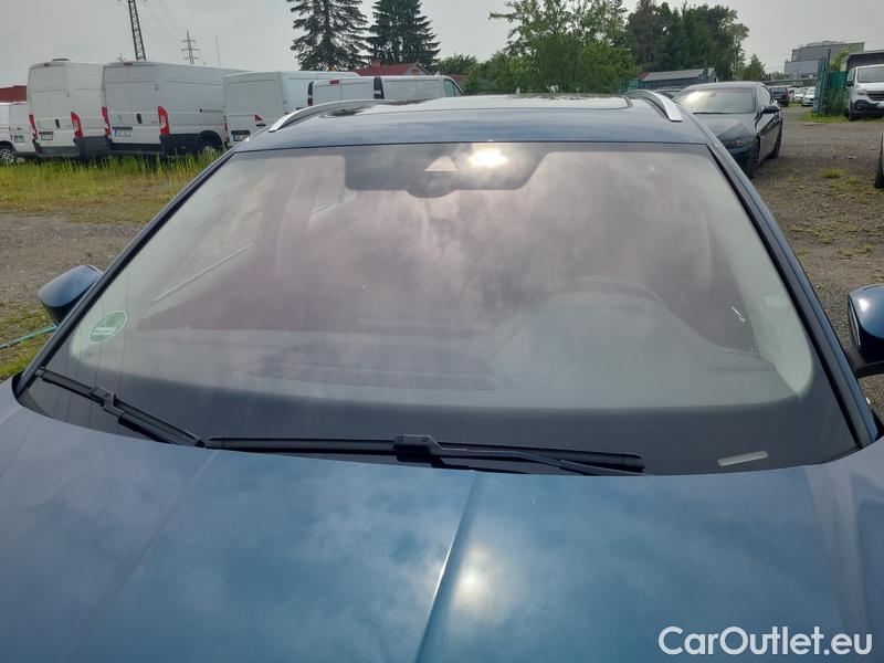  Skoda  Octavia  Combi (NX3)(2020) Oct.C.2.0TSI 140 Style 4x4 AT #1