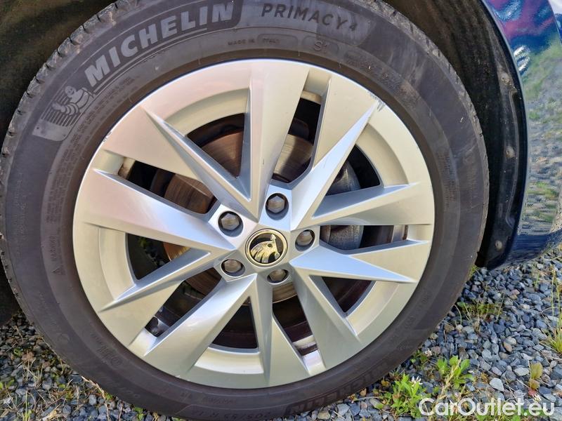  Skoda  Octavia  Lim. (NX3)(2020)  1.5TSI 110 Style AT 5d #17
