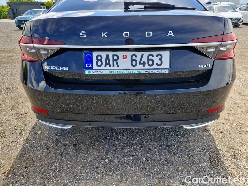  Skoda  Superb  (3V3)(2015) Supe.2.0TDI 147 L&K 4x4 Aut #13
