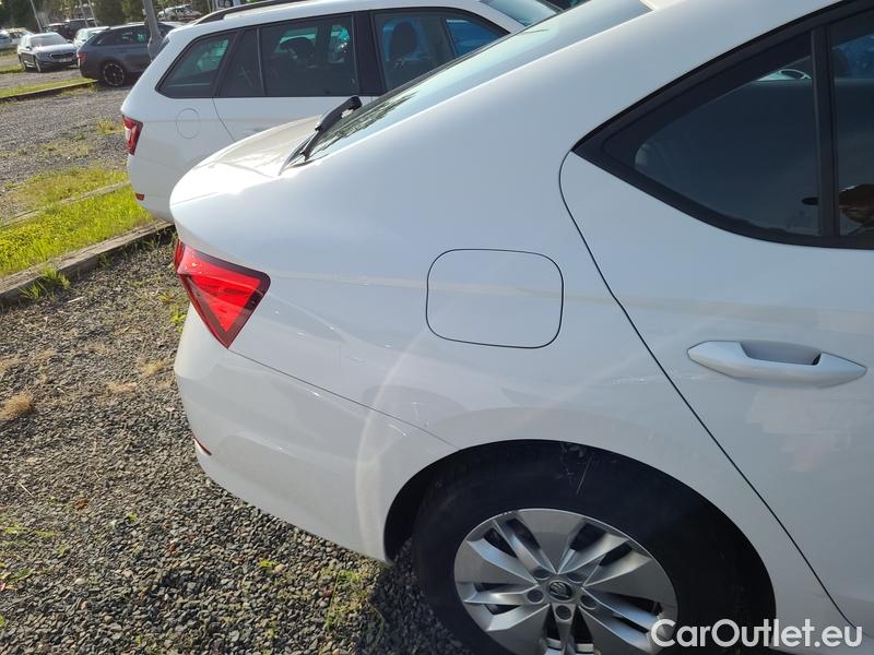  Skoda  Octavia  Lim. (NX3)(2020)  1.5TSI 110 Ambition 5d #7