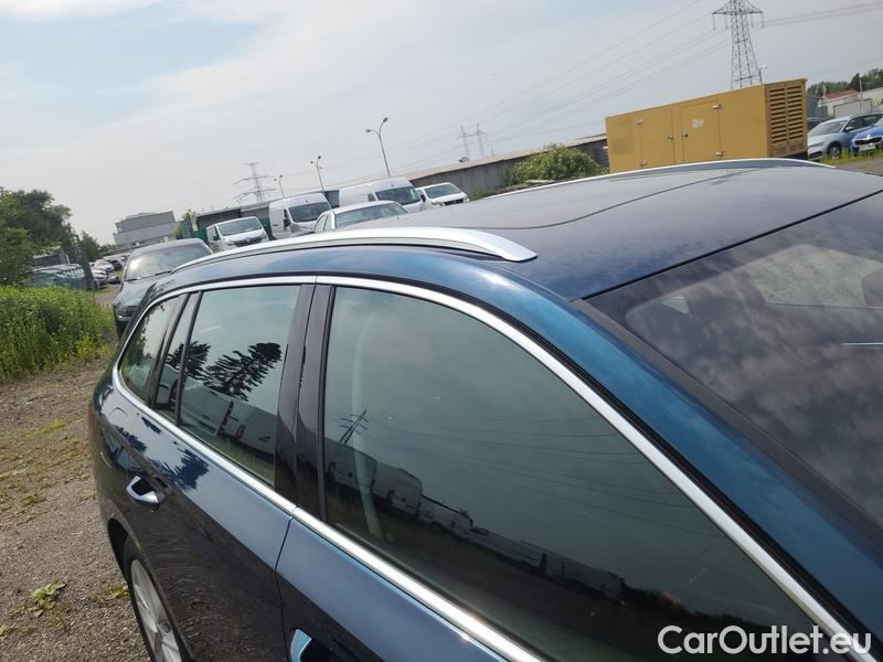  Skoda  Octavia  Combi (NX3)(2020) Oct.C.2.0TSI 140 Style 4x4 AT #17