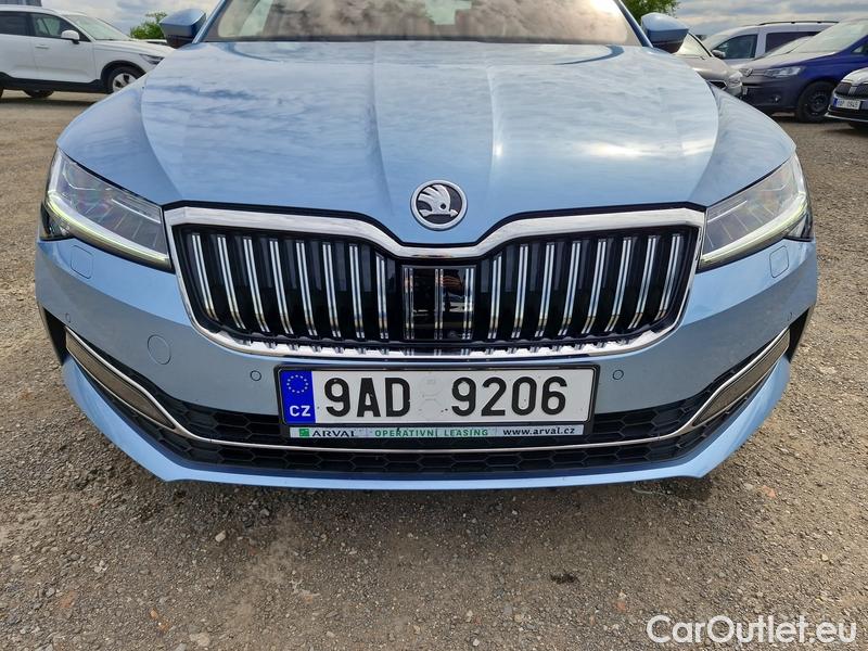  Skoda  Superb  (3V3)(2015) Supe.2.0TDI 147 L&K Aut #1