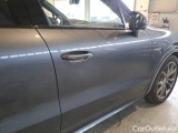  Porsche  Cayenne PORSCHE  / 2017 / 5P / SUV 3.0 V6 E-HYBRID #46