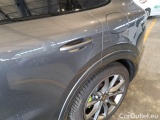  Porsche  Cayenne PORSCHE  / 2017 / 5P / SUV 3.0 V6 E-HYBRID #56
