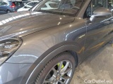  Porsche  Cayenne PORSCHE  / 2017 / 5P / SUV 3.0 V6 E-HYBRID #63