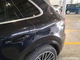  Porsche  Cayenne PORSCHE  / 2017 / 5P / SUV 3.0 V6 E-HYBRID #81