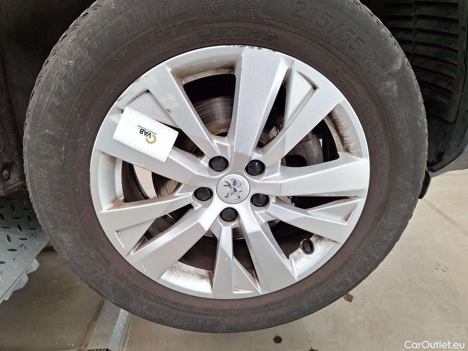  Peugeot  5008 Peugeot,  '16, Peugeot  1.5 BlueHDi 96kW S&S EAT8 Active 5d 7pl #3