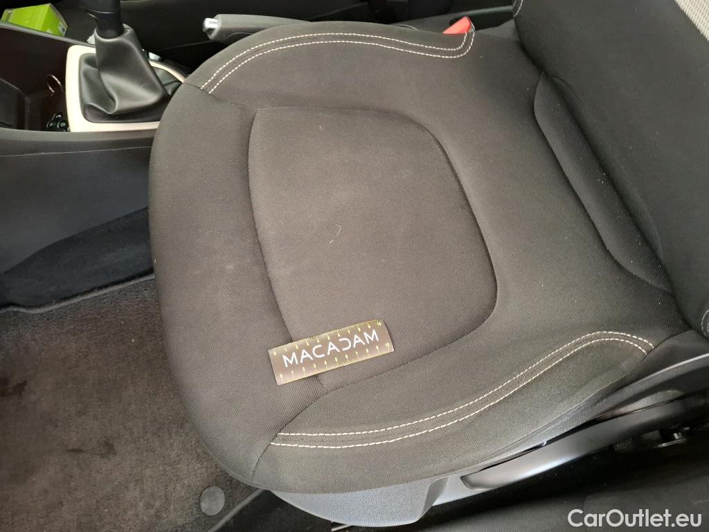  Renault  Captur  Business 0.9 TCe 90CV BVM5 E6 #19