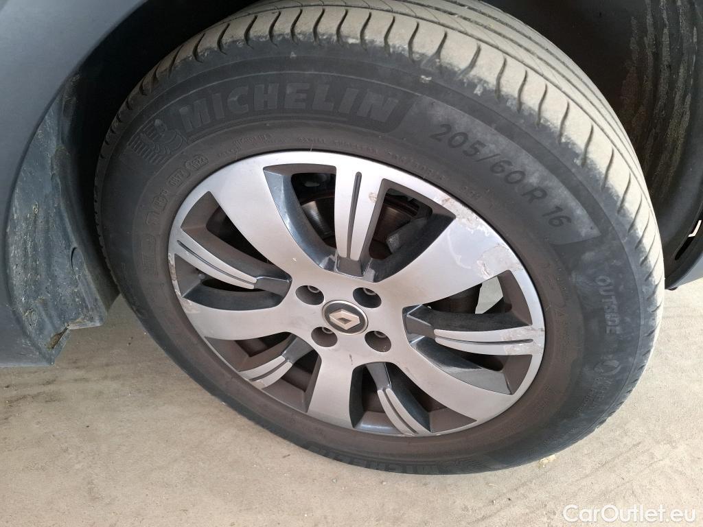  Renault  Captur  Business 0.9 TCe 90CV BVM5 E6 #5