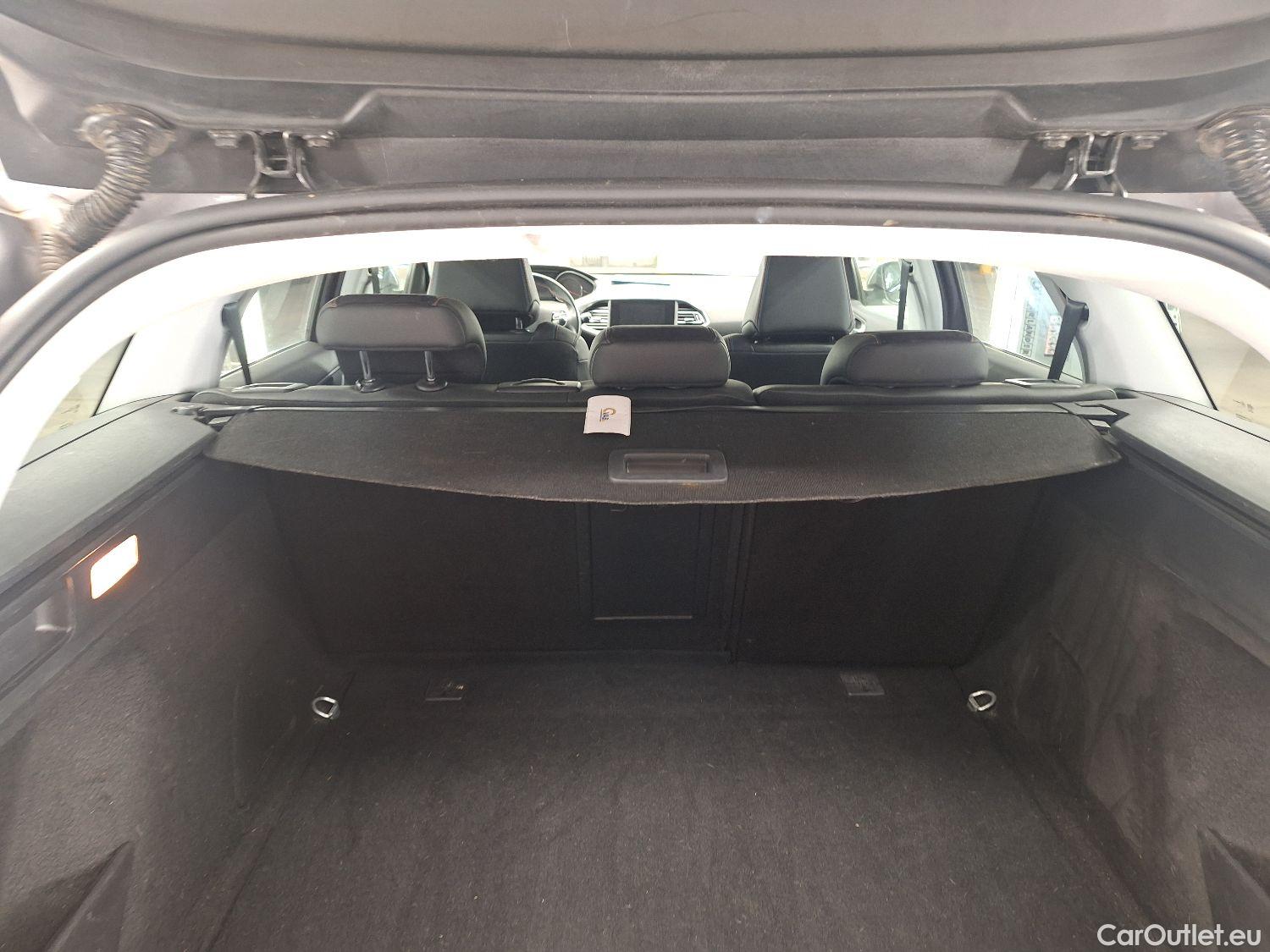  Peugeot  308 Peugeot,  SW FL'17, Peugeot  SW 1.5 BlueHDi 130 S&S EAT8 Tech Editi #26
