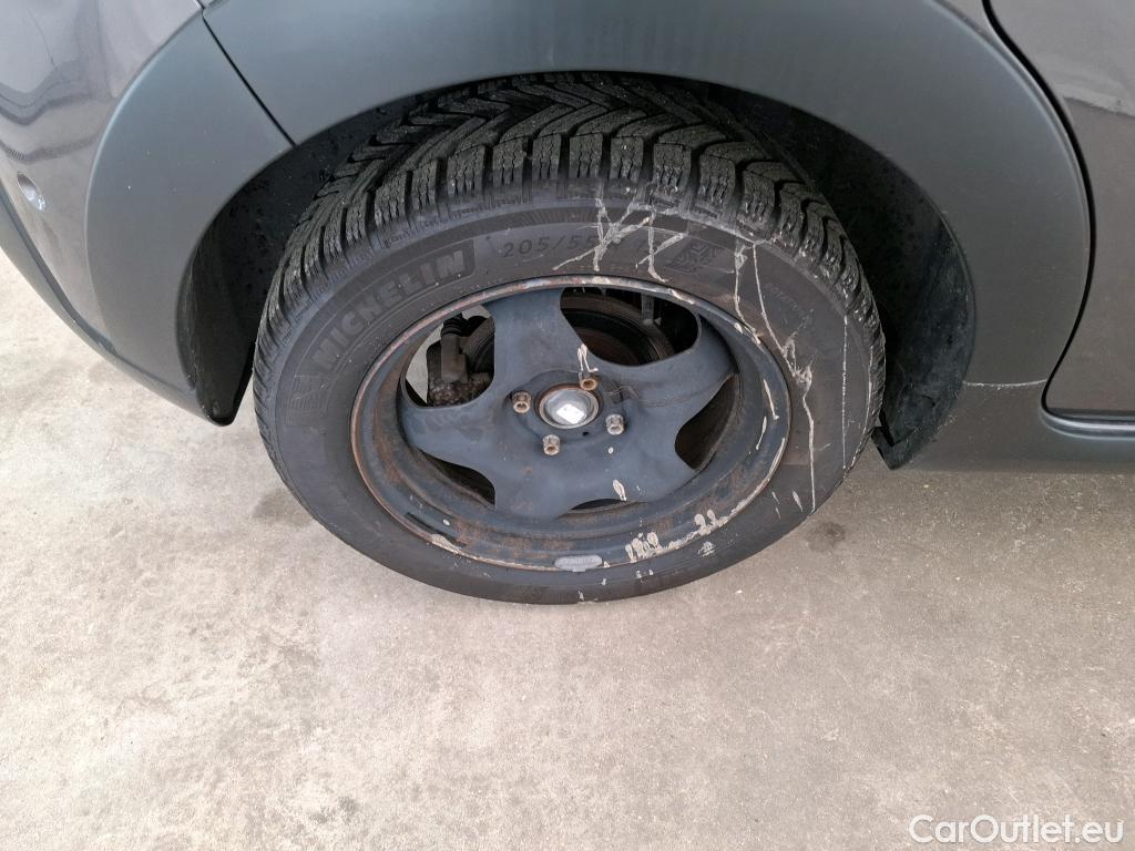  Citroen  C3  Shine Business 1.2 PureTech 110CV BVM6 E6d #3