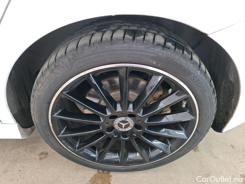  Mercedes  A-Klasse MERCEDES-BENZ Classe A Compact / 2018 / 5P / Berline A 250 e AMG Line 8G-DCT #1