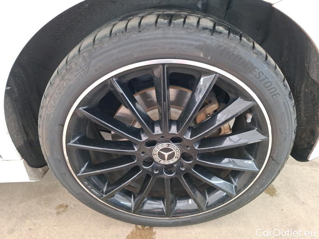  Mercedes  A-Klasse MERCEDES-BENZ Classe A Compact / 2018 / 5P / Berline A 250 e AMG Line 8G-DCT #2