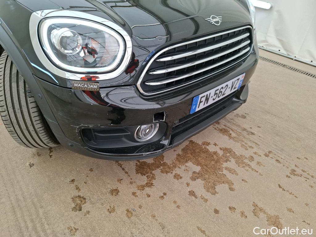  Mini  Countryman MINI  / 2016 / 5P / Crossover Cooper Business Design 136 ch BVA7 #16