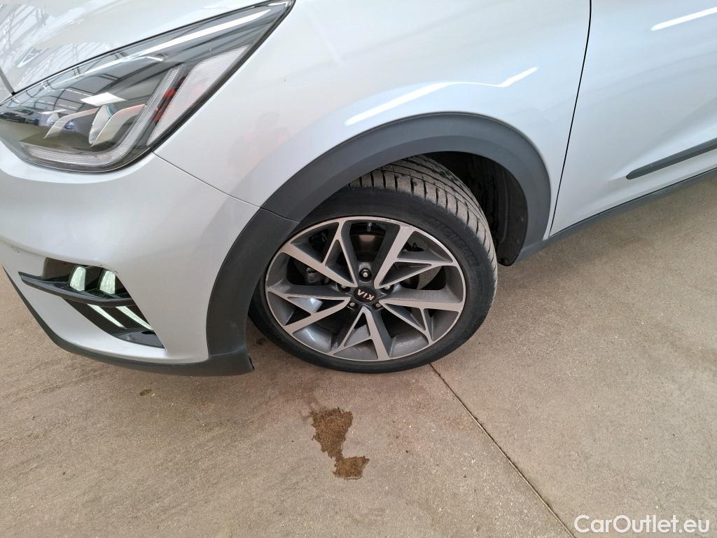  KIA  Niro KIA  / 2019 / 5P / Berline 1.6 GDI 105 ISG HYBRIDE PREMIUM DCT6 #29