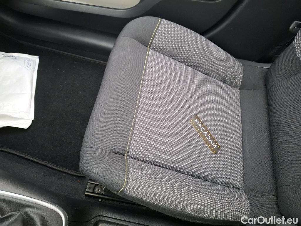  Citroen  C3  Shine Business 1.2 PureTech 110CV BVM6 E6d #5