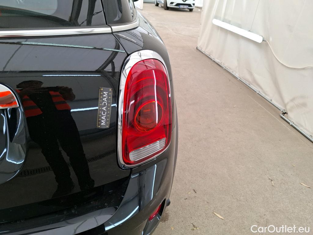 Mini  Countryman MINI  / 2016 / 5P / Crossover Cooper Business Design 136 ch BVA7 #19