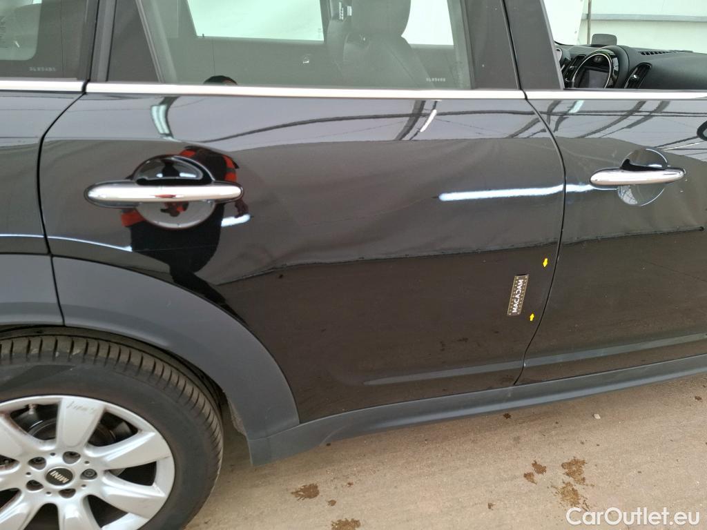  Mini  Countryman MINI  / 2016 / 5P / Crossover Cooper Business Design 136 ch BVA7 #9