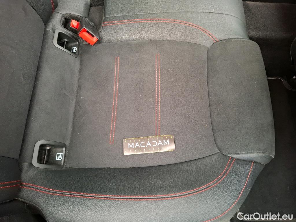  Mercedes  A-Klasse MERCEDES-BENZ Classe A Compact / 2018 / 5P / Berline A 250 e AMG Line 8G-DCT #43