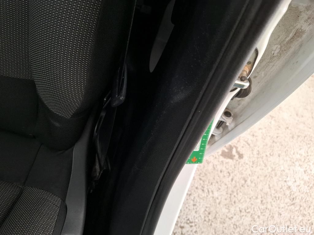  Citroen  C3  Société Feel Business R 1.2 PureTech 80CV BVM5 E6d #38