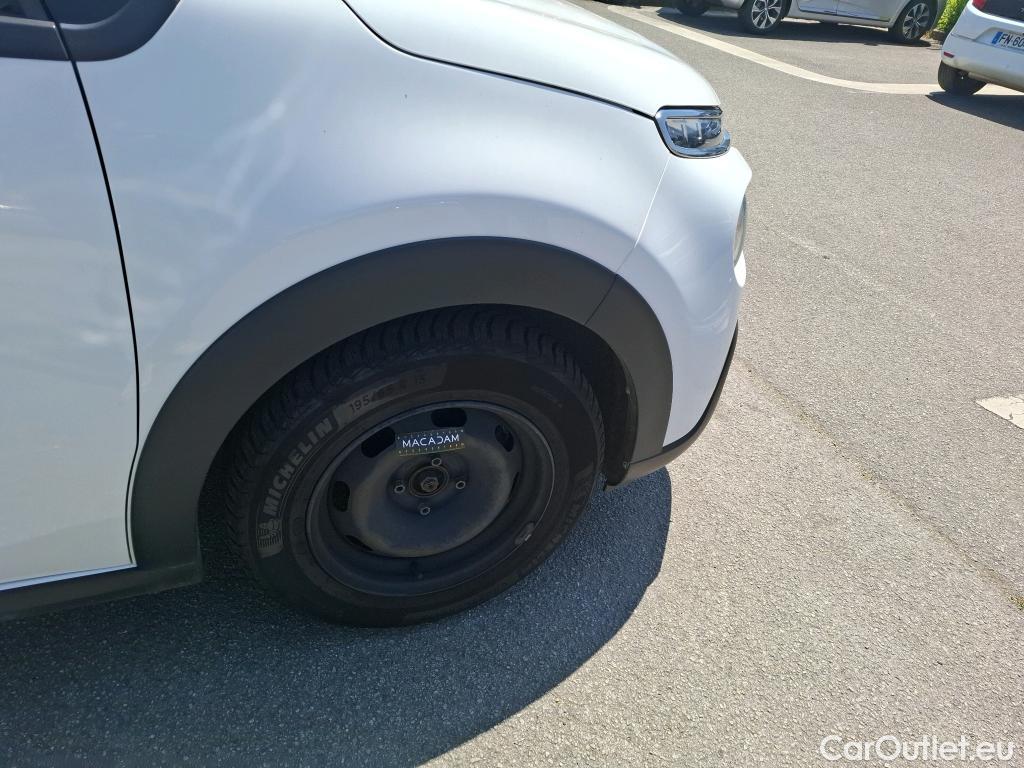  Citroen  C3 CITROEN  / 2016 / 5P / Berline PureTech 110 S&S BVM6 Feel #7