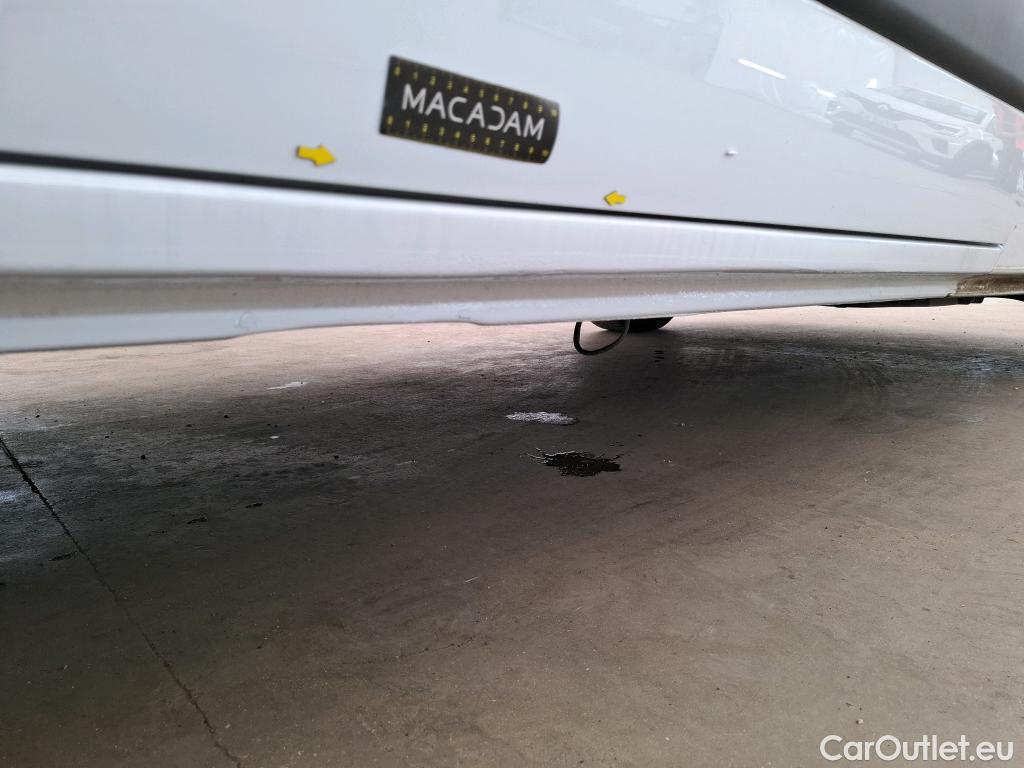  Renault  Master  Fourgon L2H2 3 3 Grand Confort dCi 135CV BVM6 E6dT #4