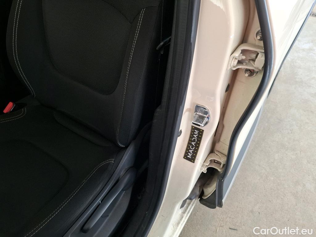  Renault  Captur  Business 0.9 TCe 90CV BVM5 E6 / TRANSFO VP/VF #27