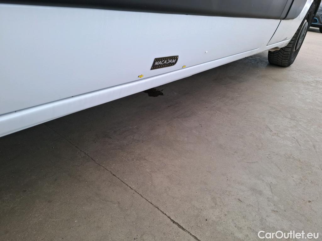  Renault  Master  Fourgon L2H2 3 3 Grand Confort dCi 135CV BVM6 E6dT #3
