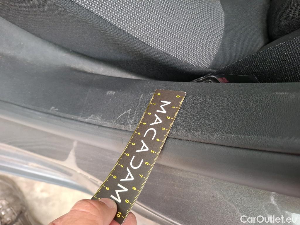  Citroen  C3 CITROEN  5p Berline PureTech 110 S&S BVM6 Shine Business #4