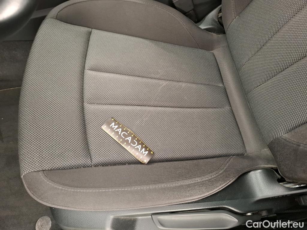  Audi  A4  Avant 30 TDI Business Line 2.0 TDI 135CV BVA7 E6d #15