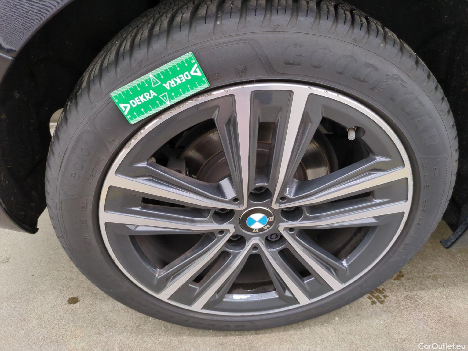 Bmw  Serie 1 BMW Série 1 / 2019 / 5P / Berline 116i Business Design #12