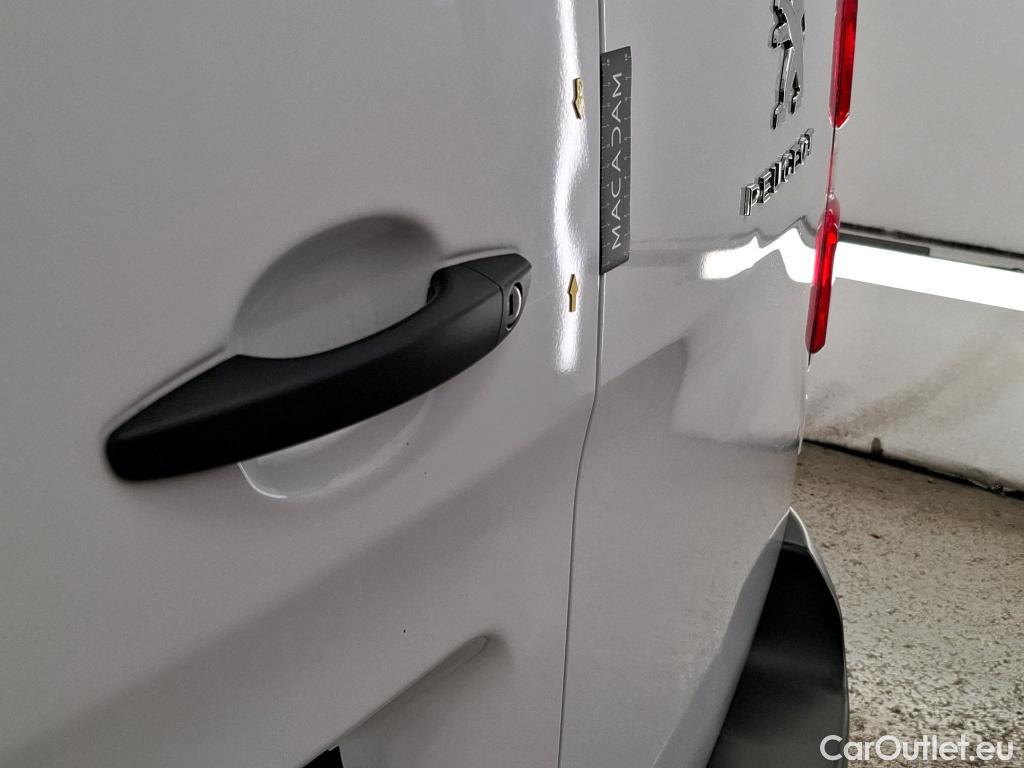  Peugeot  Expert  Kombi L2 1.5 HDi 120CV BVM6 E6d #12