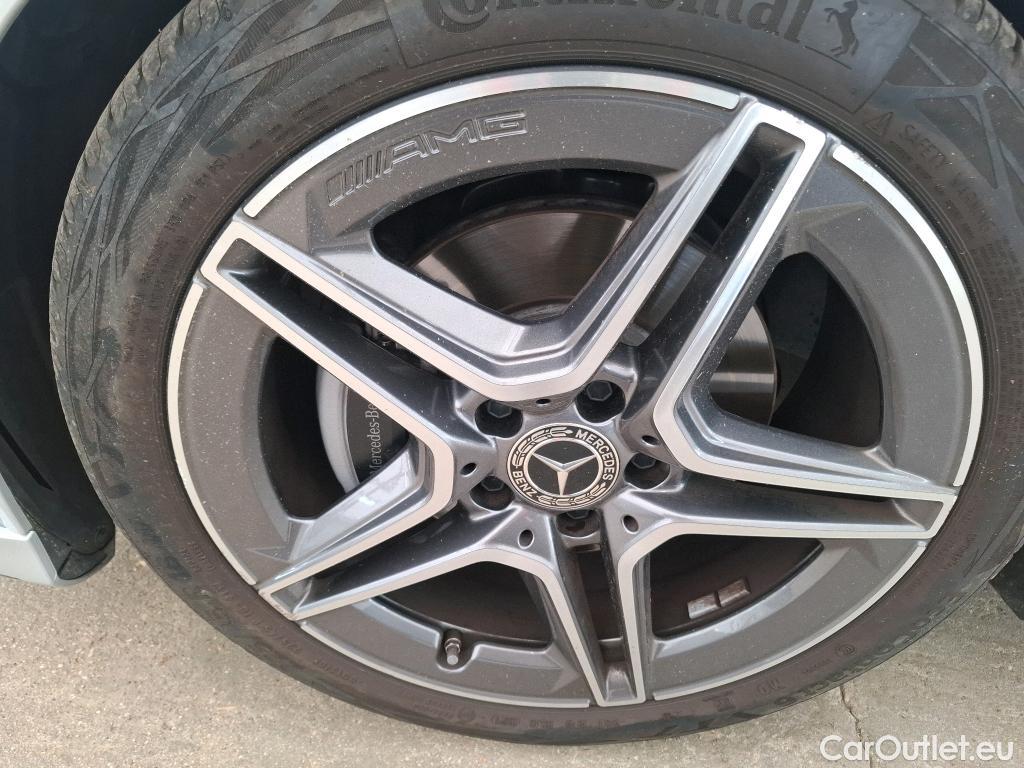  Mercedes  A-Klasse MERCEDES-BENZ Classe A Compact / 2018 / 5P / Berline A 200 AMG Line 7G-DCT #27