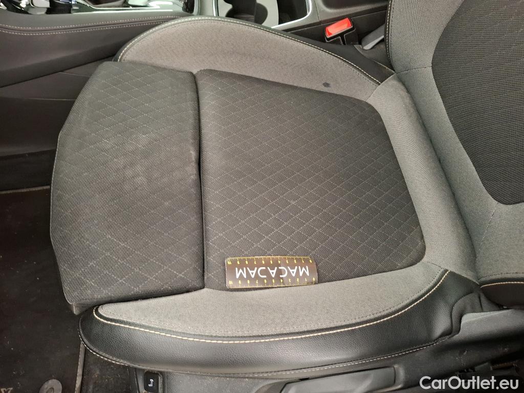  Opel   Grandland X Grandland X Elegance Business 1.5 130CV BVA8 E6d #19