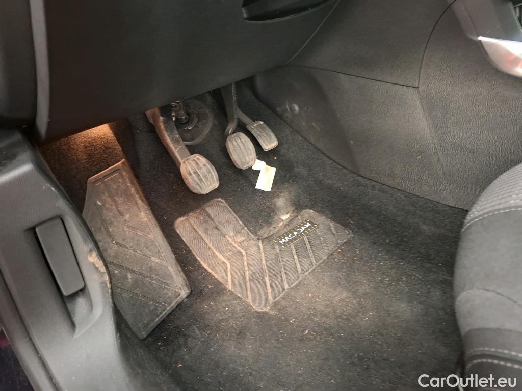  Peugeot  308  Allure 1.2 PureTech 130CV BVM6 E6d #24