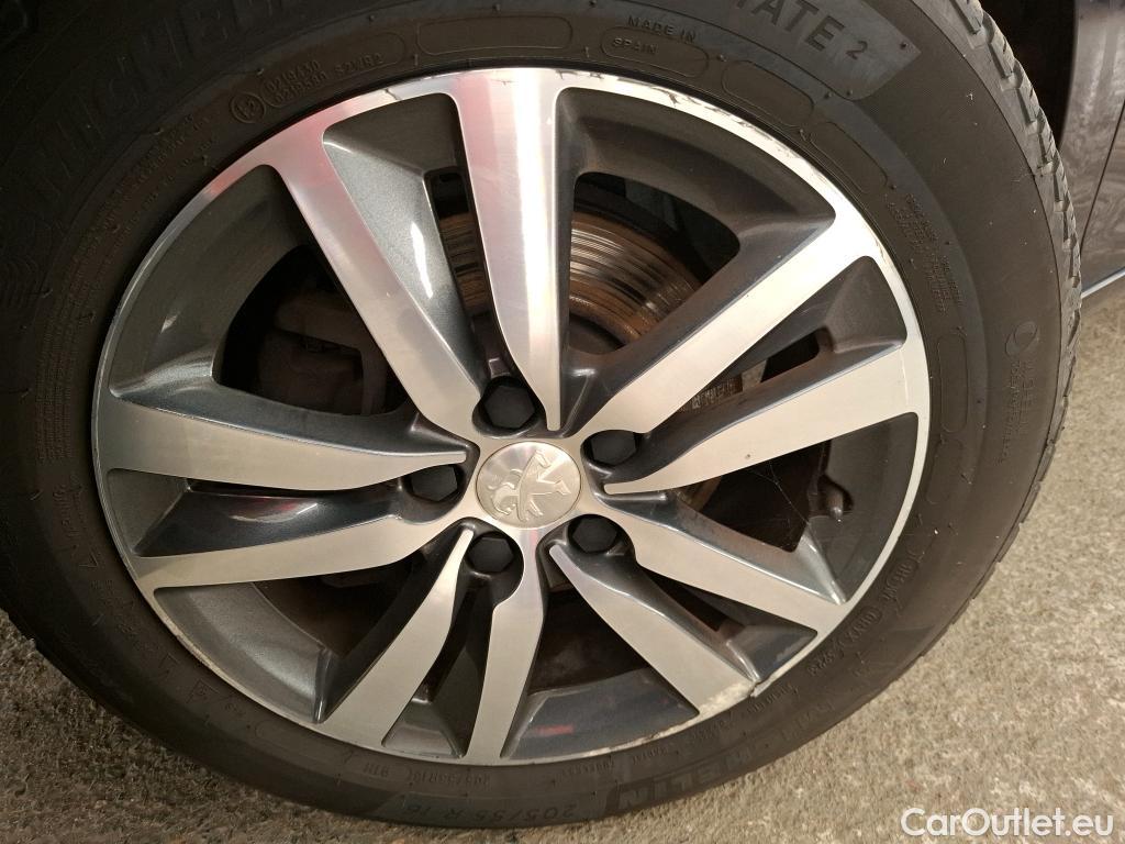  Peugeot  308  Allure 1.2 PureTech 130CV BVM6 E6d #2