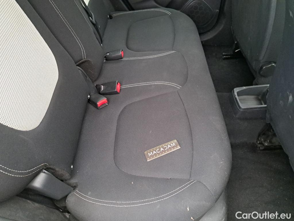  Renault  Captur RENAULT  / 2017 / 5P / Crossover Business dCi 90 #1