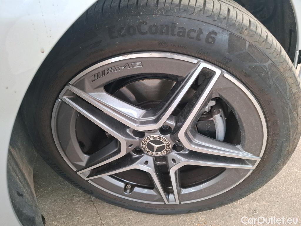  Mercedes  A-Klasse MERCEDES-BENZ Classe A Compact / 2018 / 5P / Berline A 200 AMG Line 7G-DCT #18