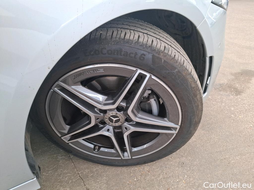  Mercedes  A-Klasse MERCEDES-BENZ Classe A Compact / 2018 / 5P / Berline A 200 AMG Line 7G-DCT #17